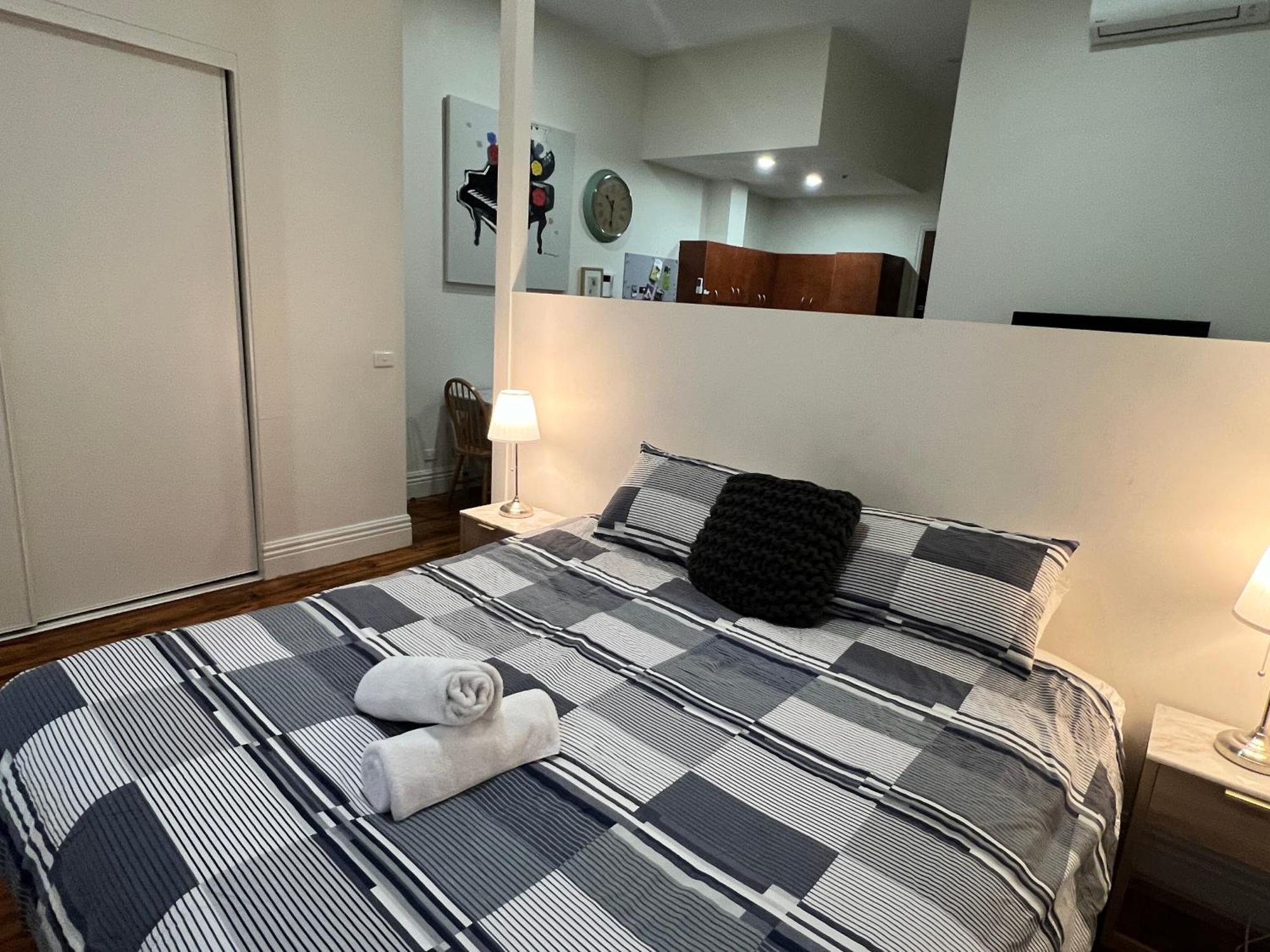 Flinders Lane Apartments Мельбурн Екстер'єр фото
