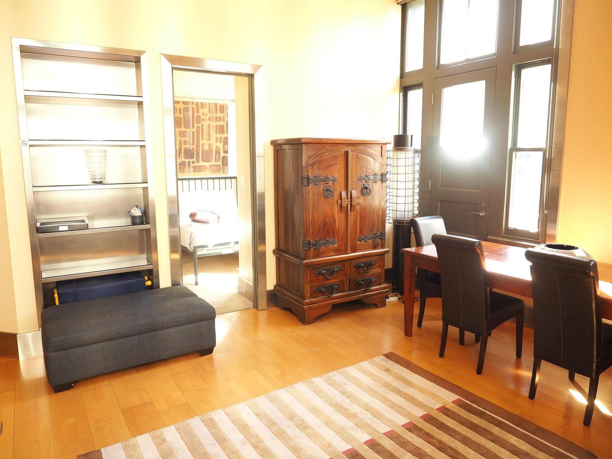 Flinders Lane Apartments Мельбурн Екстер'єр фото