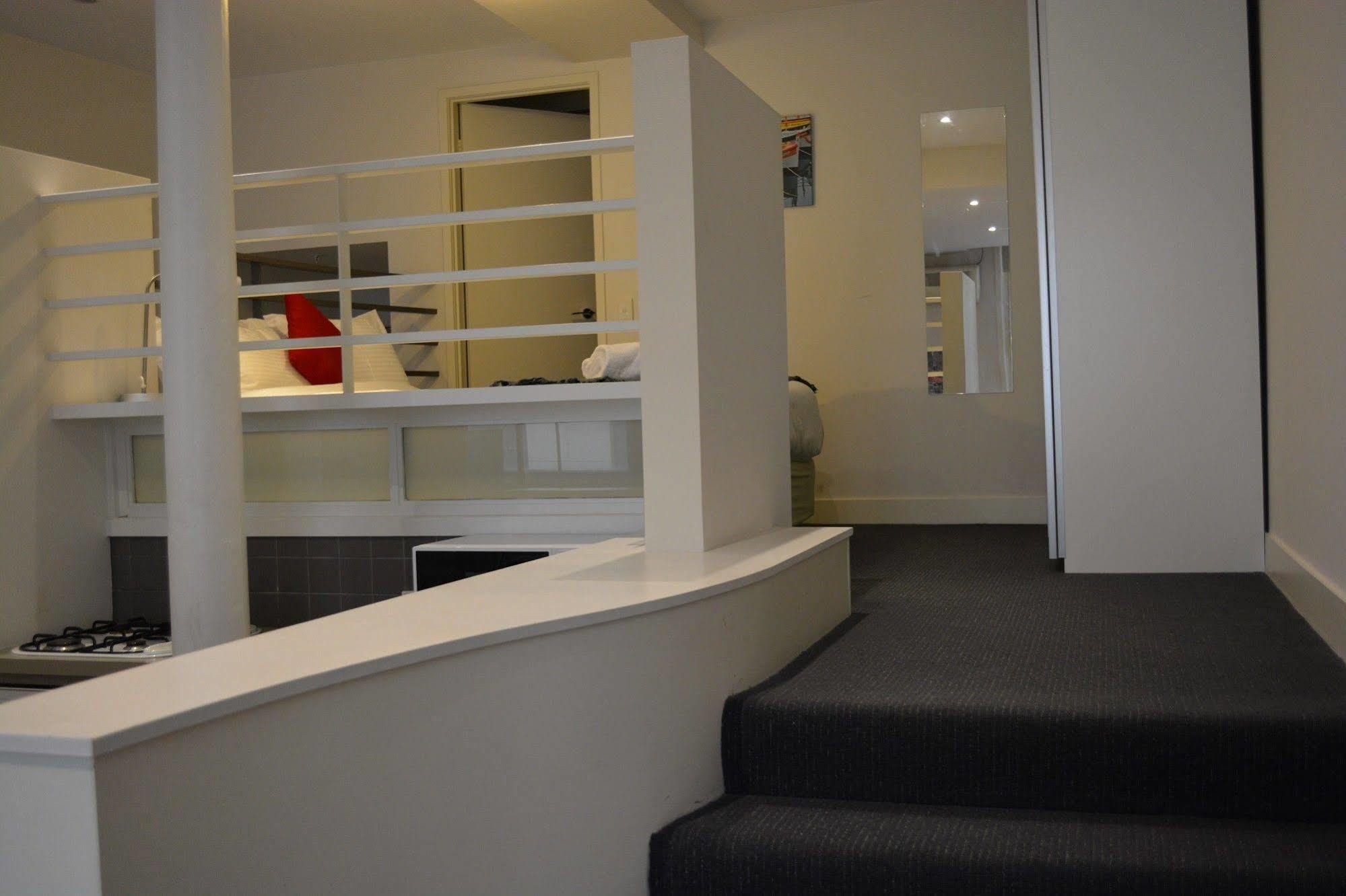 Flinders Lane Apartments Мельбурн Екстер'єр фото